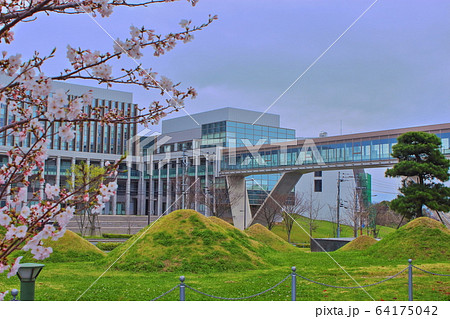 九州大学 伊都キャンパス センター3号館 九州大学 伊都キャンパス センター3号館 64175042