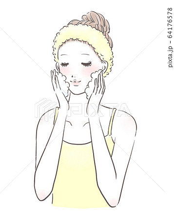 洗顔をする女性 上半身 白肌（黄色） 64176578
