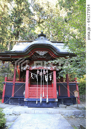 花園神社の本殿と三猿の彫刻　北茨城市 64177954