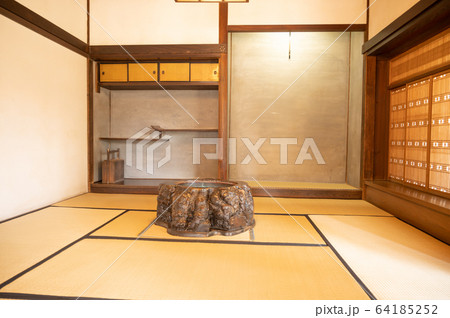 旧安藤家住宅居間 64185252