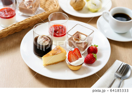 デザート 64185333