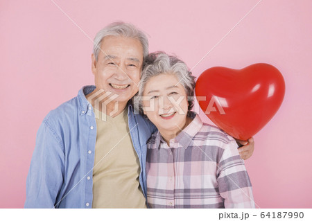 Happy senior life concept. Healthy activities in daily life of senior couple 341 64187990