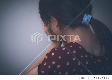 女性 女性 64197149