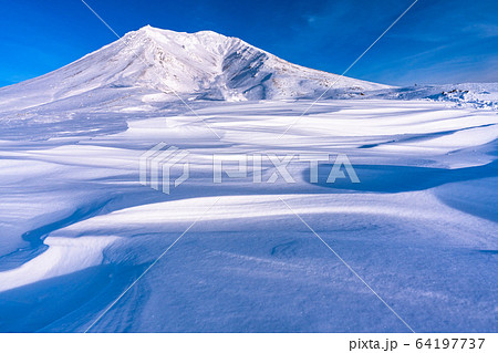 《北海道》極寒の旭岳・冬の大雪山 64197737