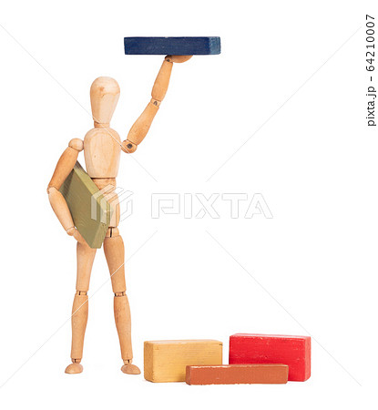 Wooden mannequin carrying a wooden block 64210007
