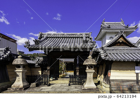 城下町龍野　圓光寺　山門　兵庫県たつの市 64213194