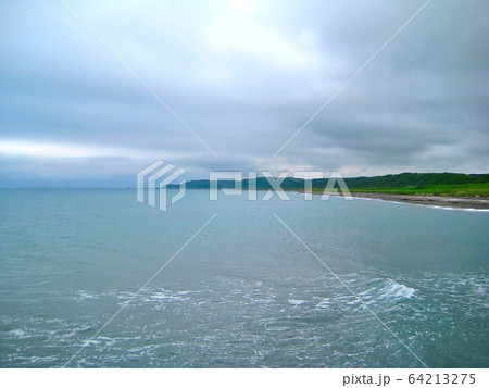 宗谷サンセットロード、浜勇知展望休憩施設、こうほねの家付近の海岸線の眺め・北海道(2) 宗谷サンセットロード、浜勇知展望休憩施設、こうほねの家付近の海岸線の眺め・北海道(2) 64213275