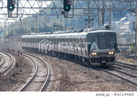 JR西日本223系（編成写真） 64214460