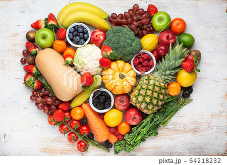 Rainbow fruits heart Rainbow fruits heart 64218232