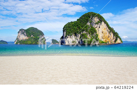 sea in Thsiland 64219224