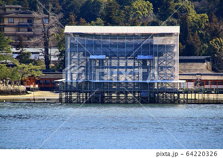 安芸の宮島・厳島神社 安芸の宮島・厳島神社 64220326