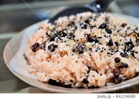 祝い事には、お赤飯 64224680