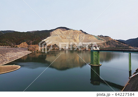 滋賀県/ 青土ダム（世界でも類を見ない非常に珍しい洪水吐構造を持つダム） 64227584