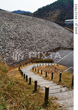 滋賀県/ 青土ダム（世界でも類を見ない非常に珍しい洪水吐構造を持つダム） 64227605