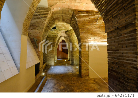 スペイン　バルセロナ　グエル邸 64231171