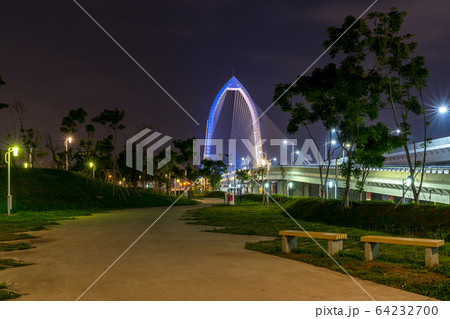 科湳愛琴橋　夜景　台中　台湾 64232700
