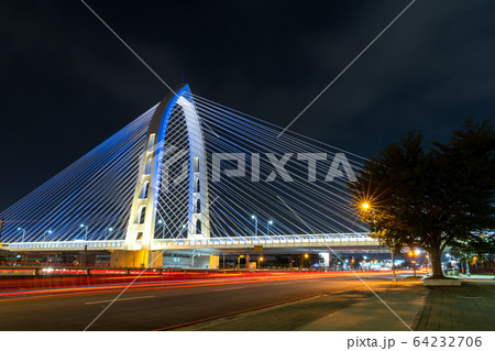 科湳愛琴橋 夜景 台中 台湾 科湳愛琴橋 夜景 台中 台湾 64232706