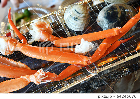 ズワイガニのバーベキュー ズワイガニのバーベキュー 64245676