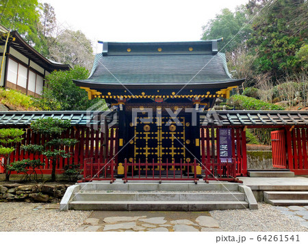 瑞鳳殿の入口の涅槃門、堂々とした豪華な佇まい（１） 64261541