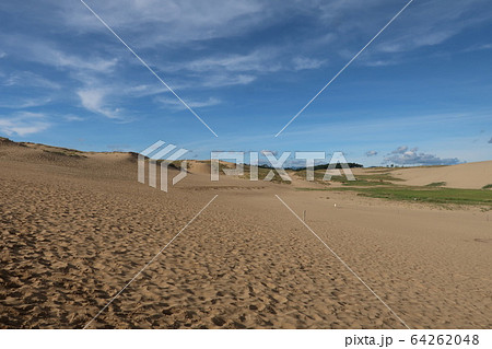 鳥取砂丘 64262048
