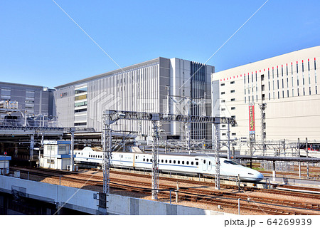 JR博多駅 JR博多シティ アミュプラザ博多 右北九州市方面 JR博多駅 JR博多シティ アミュプラザ博多 右北九州市方面 64269939