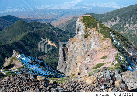 【長野県】晩秋の八ヶ岳・大同心 64272111