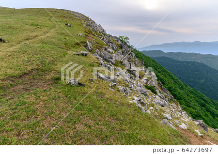 鈴鹿山脈 霊仙山の風景 鈴鹿山脈 霊仙山の風景 64273697
