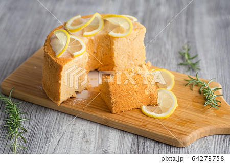 レモンシフォンケーキ レモンシフォンケーキ 64273758
