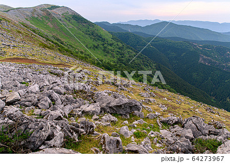 鈴鹿山脈 霊仙山の風景 鈴鹿山脈 霊仙山の風景 64273967
