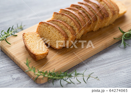 パウンドケーキ 64274065