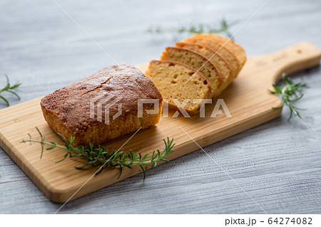 パウンドケーキ 64274082