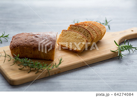 パウンドケーキ 64274084