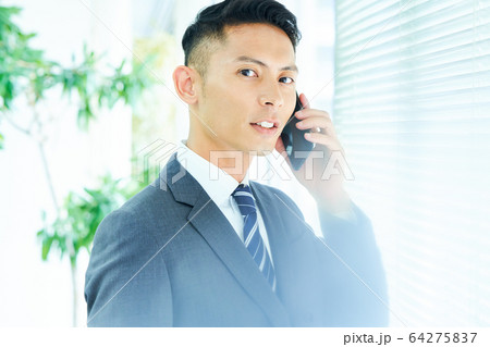 ビジネスマン ビジネスマン 64275837