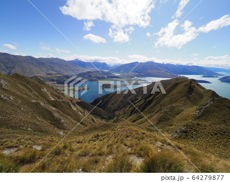 ニュージーランド-ワナカの風景 64279877