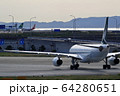 日常の空港 64280651
