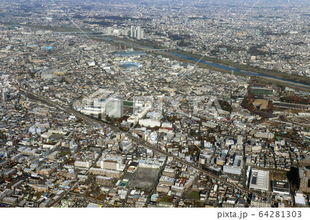 武蔵中原駅上空から二子玉川方向を空撮 64281303