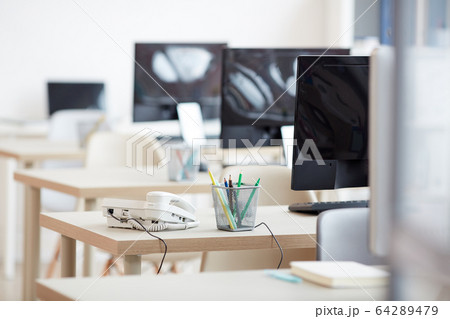 Office Desks in Row 64289479