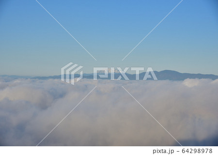 美ヶ原からみる御嶽山 64298978