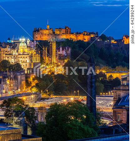 Edinburgh sunset 64299244