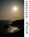 月齢11の月に照らされる岬、その3. 64314444