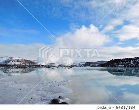 アイスランド　ブルーラグーン 64317134