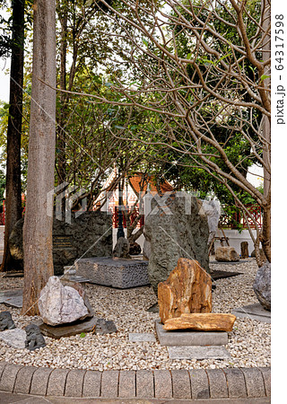 Wat Niwet Thammaprawat Ratchaworawihan - Thai 64317598