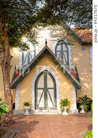 Wat Niwet Thammaprawat Ratchaworawihan - Thai 64317670