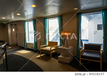 仙台から名古屋行き　フェリーいしかりの船内 64318157