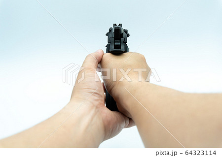 拳銃素材 拳銃素材 64323114