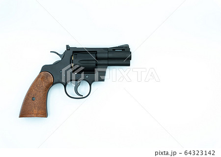 拳銃素材 拳銃素材 64323142