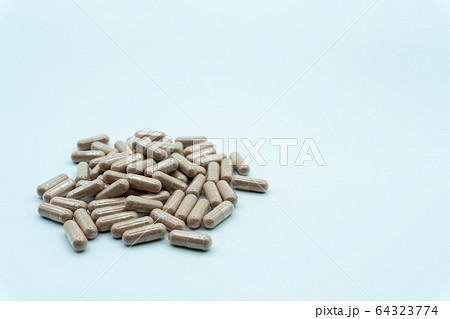 ドラッグ素材 ドラッグ素材 64323774