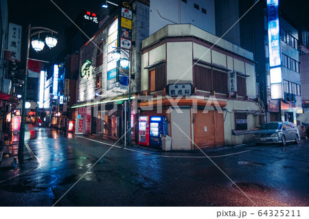 歌舞伎町　非常事態宣言 64325211