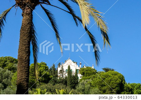 スペイン　バルセロナ　グエル公園　カサ・トリアス 64330013