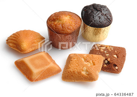 マドレーヌ クッキー カップケーキの写真素材